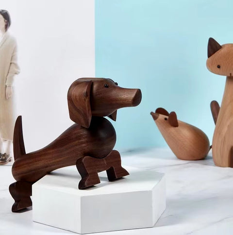 Statue chien teckel style nordique en bois 10 cm