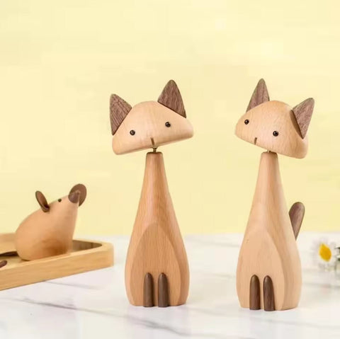 Statue chat en bois style nordique 16 cm