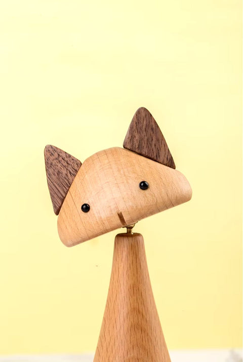 Statue chat en bois style nordique 16 cm